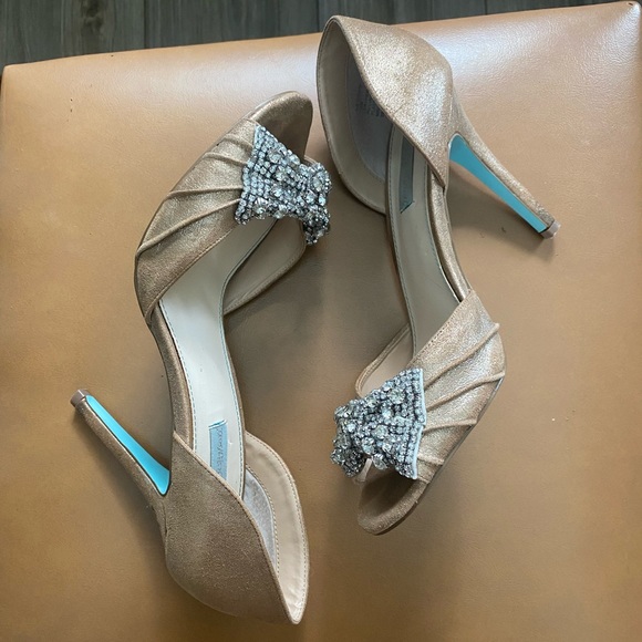 Betsey Johnson Gown Leather Rhinestone Peep-toe Heels in size 10-Lightly worn - Picture 7 of 9